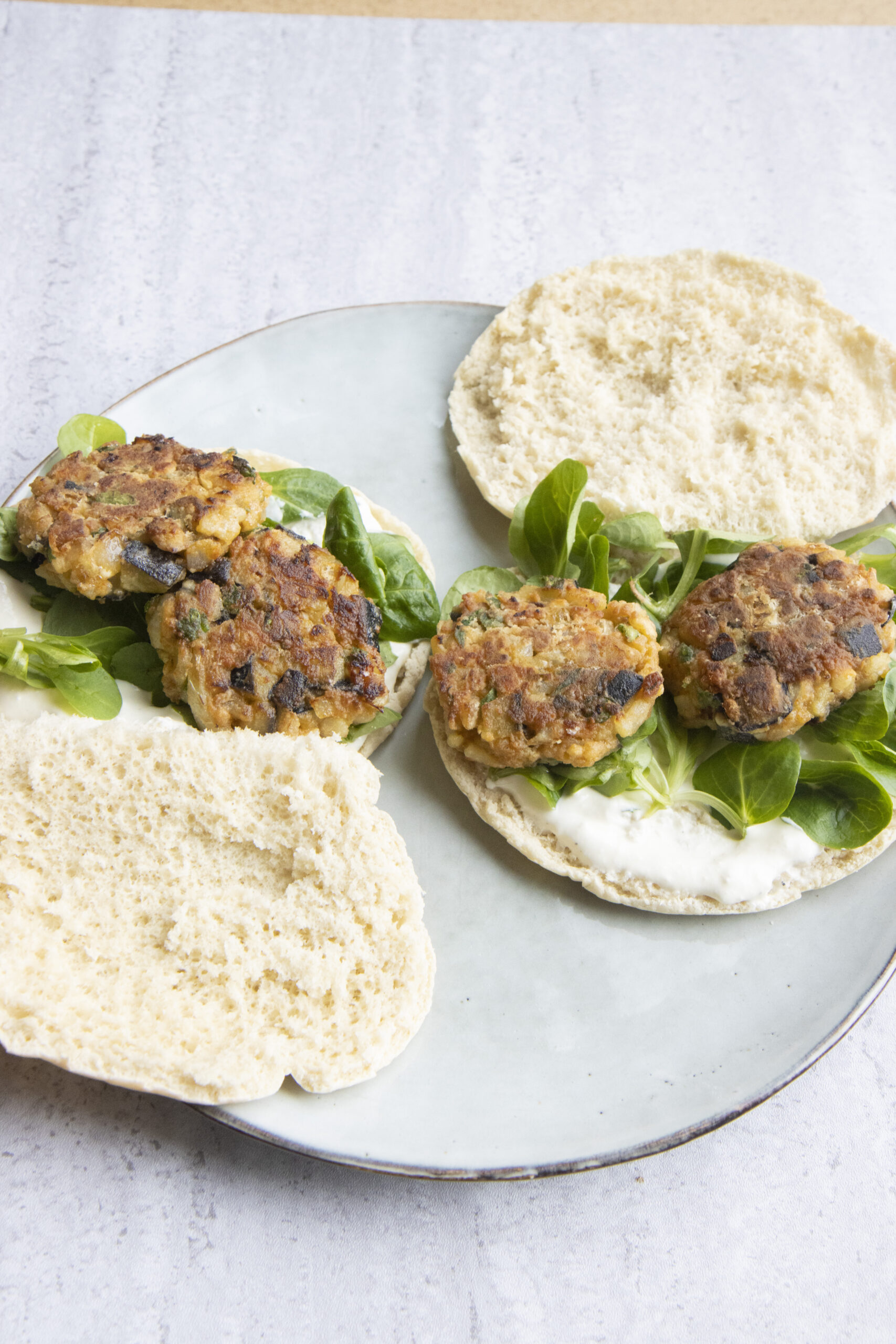 Aubergine-feta burger(tje)